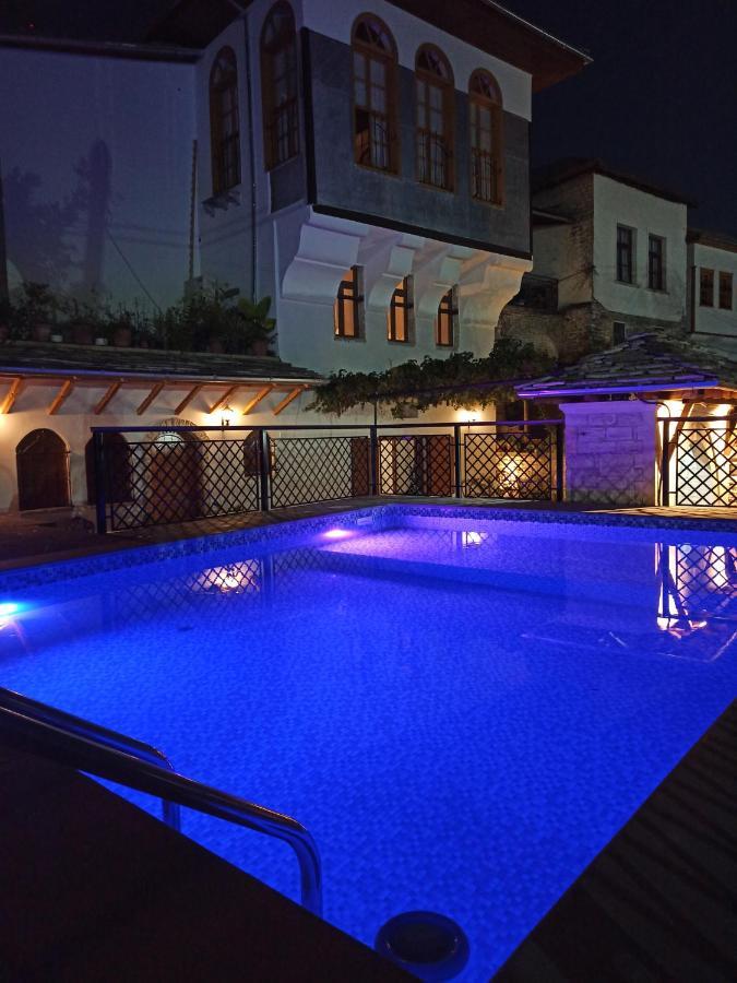 Boutique Hotel Praga Gjirokastër Exteriör bild
