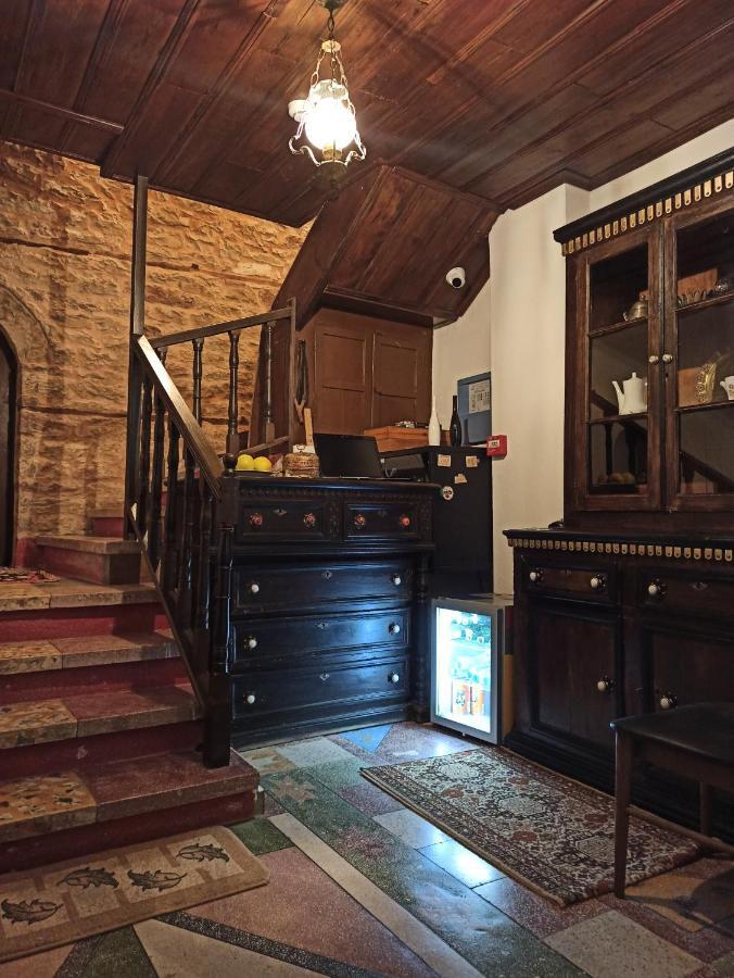 Boutique Hotel Praga Gjirokastër Exteriör bild