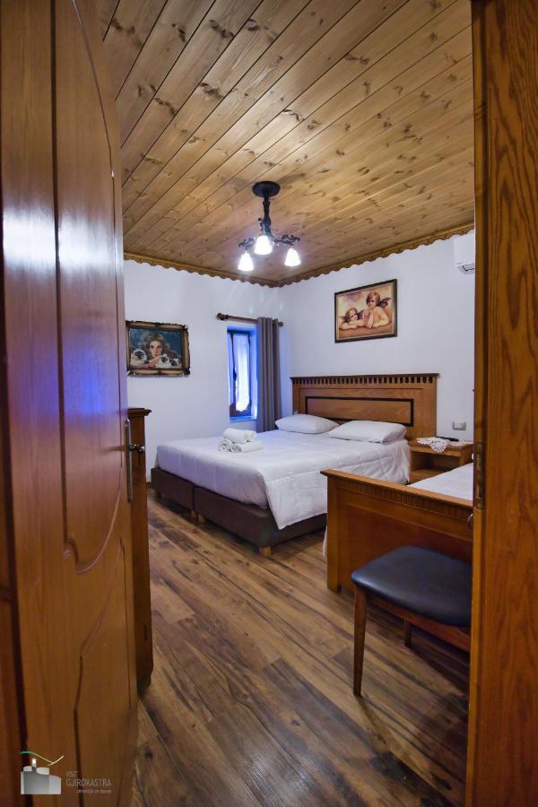 Boutique Hotel Praga Gjirokastër Exteriör bild