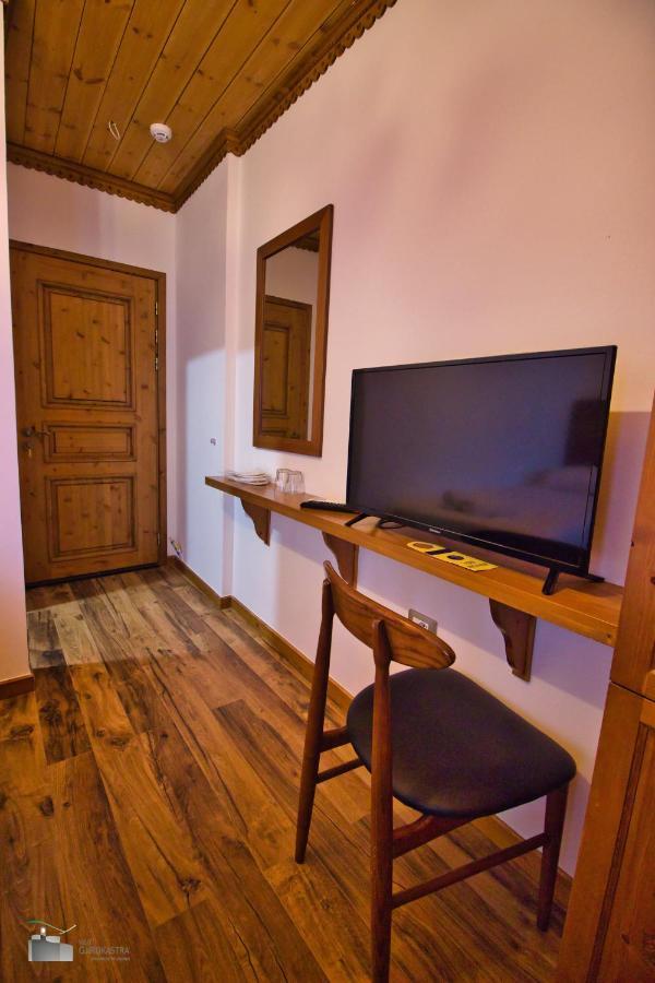 Boutique Hotel Praga Gjirokastër Exteriör bild