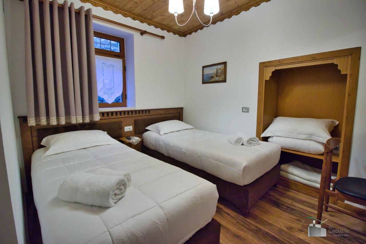 Boutique Hotel Praga Gjirokastër Exteriör bild