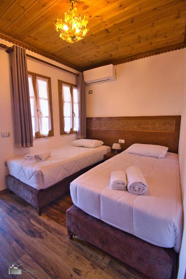 Boutique Hotel Praga Gjirokastër Exteriör bild