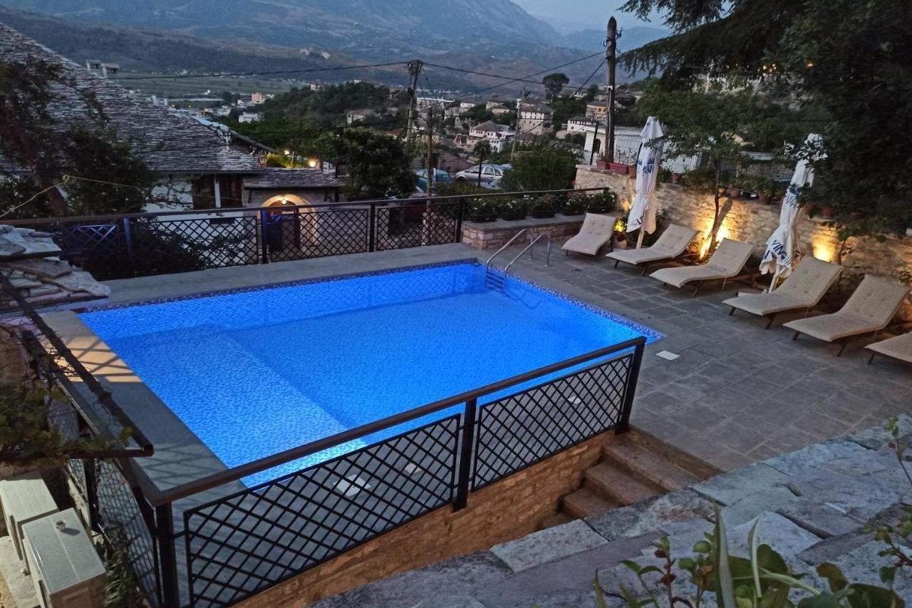Boutique Hotel Praga Gjirokastër Exteriör bild