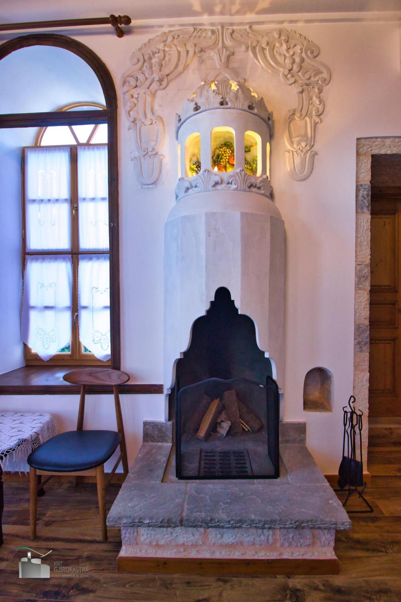Boutique Hotel Praga Gjirokastër Rum bild