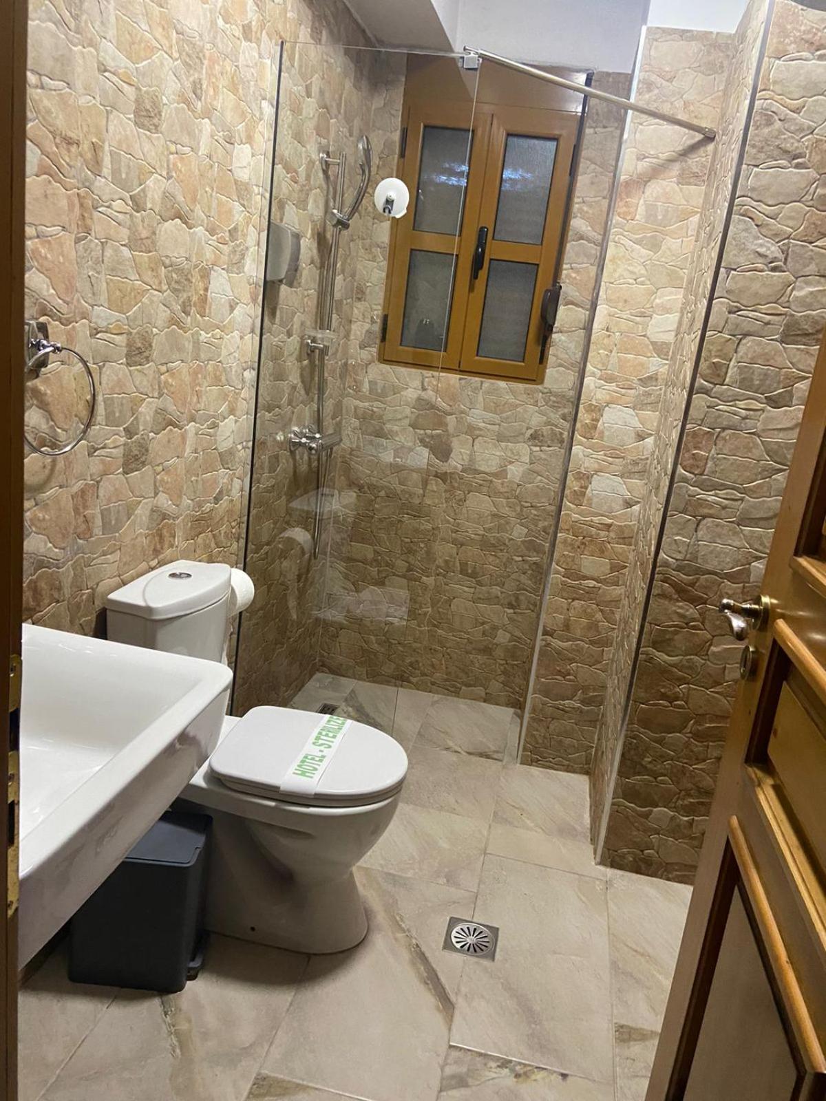 Boutique Hotel Praga Gjirokastër Exteriör bild